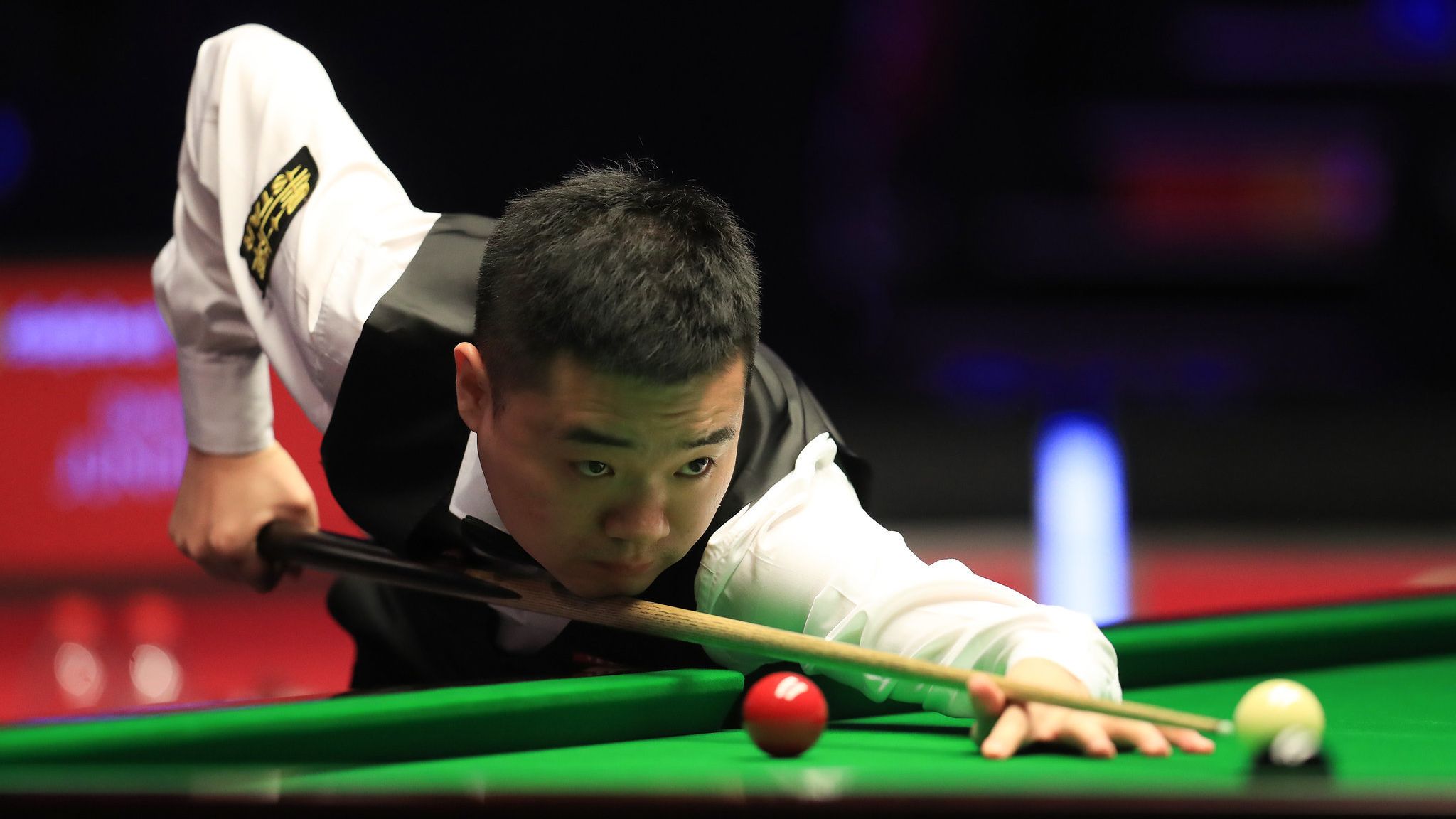 大在球场上 大在球场上